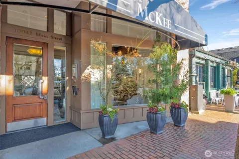 10042 Main St #506, Bellevue, WA 98004