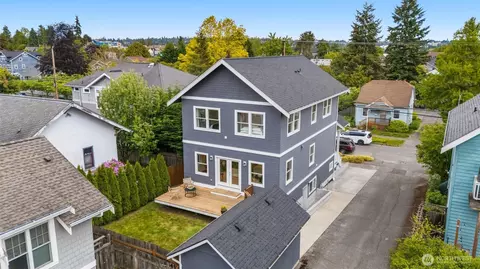 6715 Fremont Ave N, Seattle, WA 98103