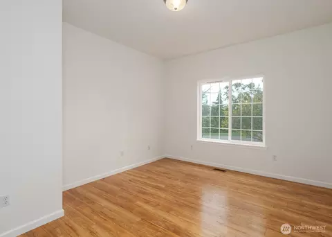 Bedroom - 70 America Blvd, Sequim, WA 98382 photo 6 of 7