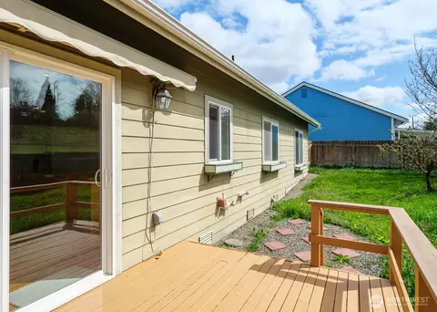 Exterior - 70 America Blvd, Sequim, WA 98382 photo 2 of 6