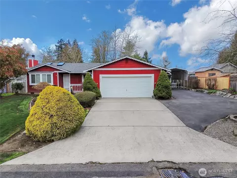 121 116th St E, Tacoma, WA 98445