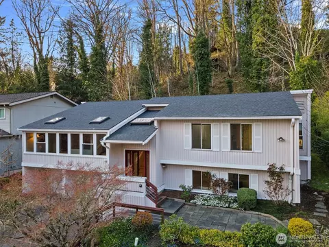 5255 Highland Dr, Bellevue, WA 98006