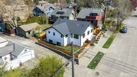4510 SW Juneau St, Seattle, WA 98136
