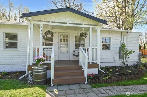 2925 Birchwood Ave, Bellingham, WA 98225
