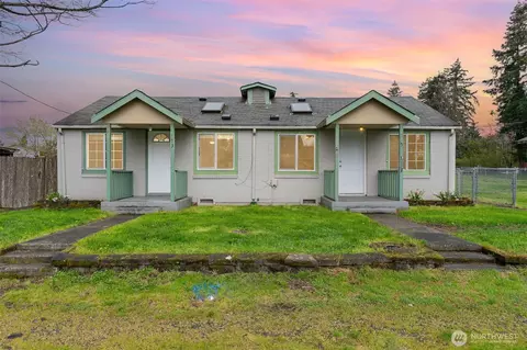 175 134th St E, Tacoma, WA 98445
