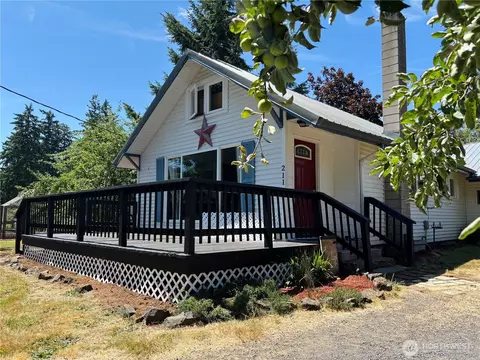211 John Rd, Chehalis, WA 98532