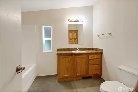 Bath - 920 336th St E, Roy, WA 98580 photo 1 of 3
