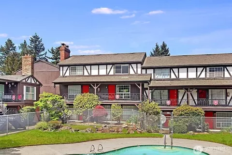 3425 S 176th St #277, Seatac, WA 98188