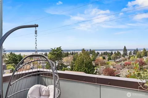 5947 California Ave SW #B, Seattle, WA 98136