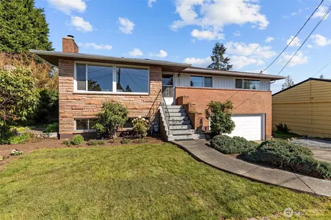 10024 36th Ave SW, Seattle, WA 98146