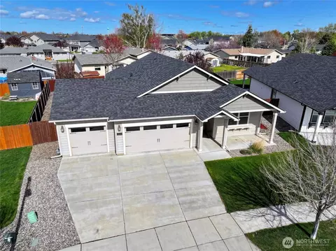 2224 Leonard Dr, Walla Walla, WA 99362