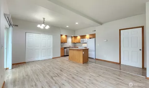 7 107th St SW, Everett, WA 98204 photo 3