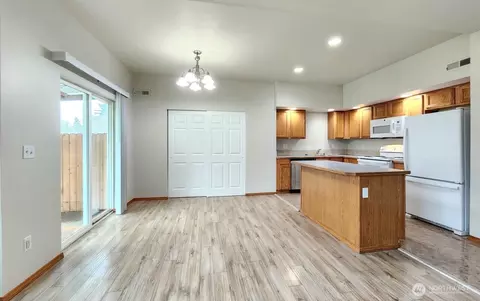 7 107th St SW, Everett, WA 98204 photo 4