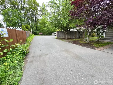7 107th St SW, Everett, WA 98204 photo 2