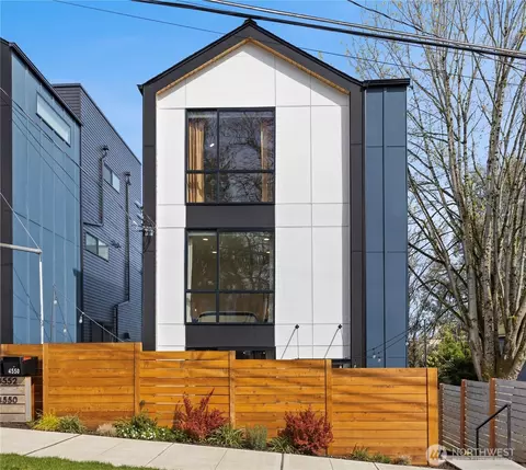 4550 33rd Ave S, Seattle, WA 98118