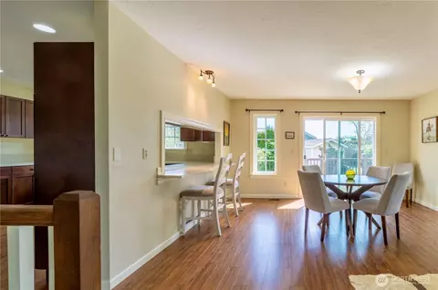 Dining - 122 Steve Pl, Sequim, WA 98382 photo 1 of 4