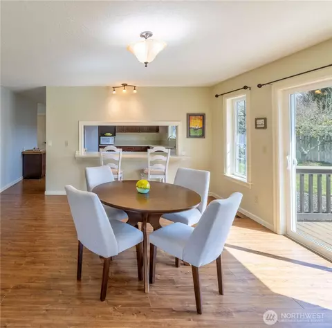 Dining - 122 Steve Pl, Sequim, WA 98382 photo 3 of 4