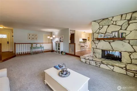 Living - 122 Steve Pl, Sequim, WA 98382 photo 1 of 2