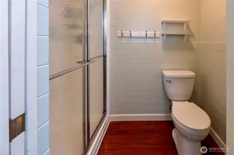 Bath - 122 Steve Pl, Sequim, WA 98382 photo 3 of 3