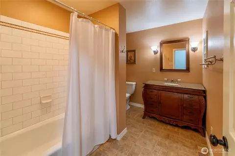 Bath - 122 Steve Pl, Sequim, WA 98382 photo 1 of 3