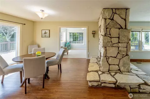 Dining - 122 Steve Pl, Sequim, WA 98382 photo 4 of 4