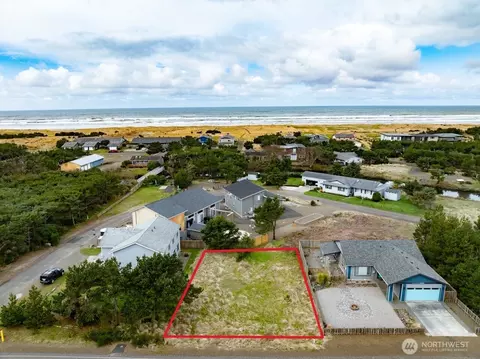 31715 I St, Ocean Park, WA 98640
