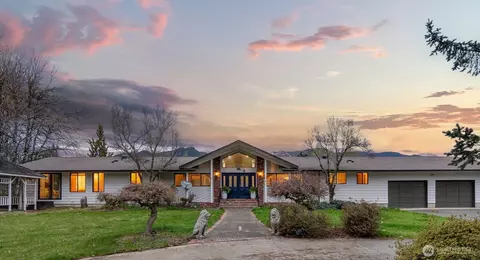153 James Ln, Randle, WA 98377