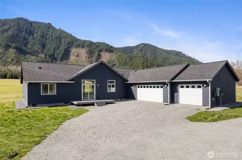 387 Pleasant Valley Rd, Mineral, WA 98355