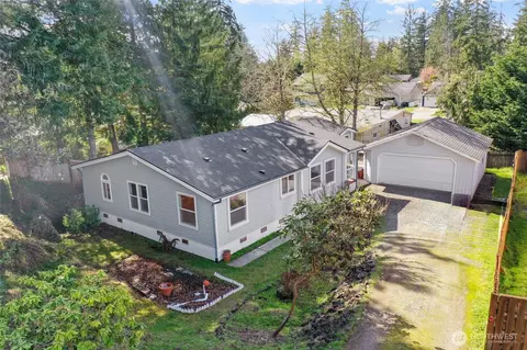 9839 Windward Dr NW, Olympia, WA 98502