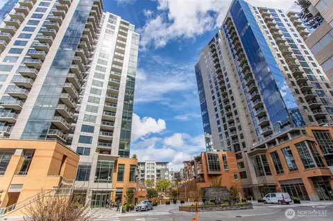 10610 NE 9th Pl #1104, Bellevue, WA 98004