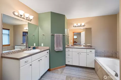 709 Kobe Ct, Everson, WA 98247 photo 16