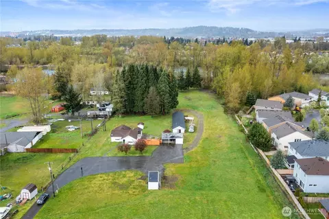 3829 60th Ave E, Fife, WA 98424