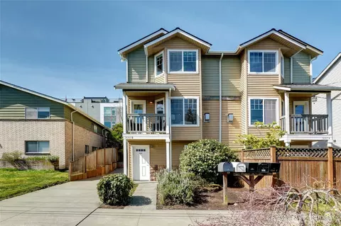 9307 Linden Ave N #B, Seattle, WA 98103