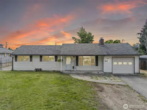 5404 111th St SW, Lakewood, WA 98499