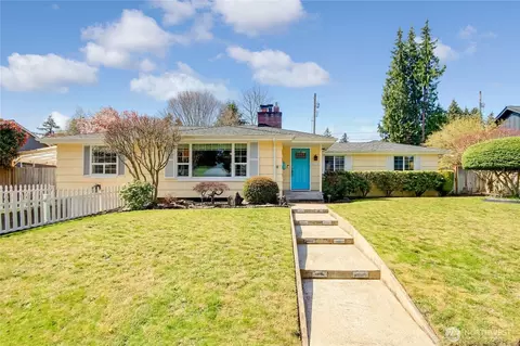 338 Contra Costa Ave, Fircrest, WA 98466