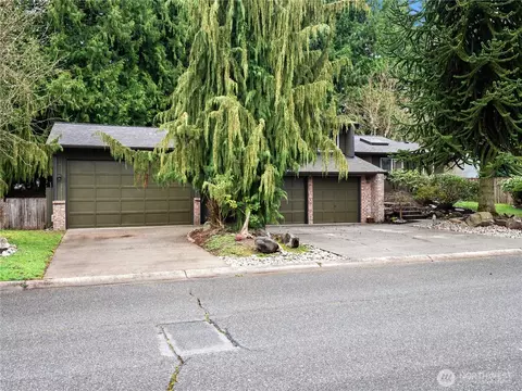 11327 28th Dr SE, Everett, WA 98208
