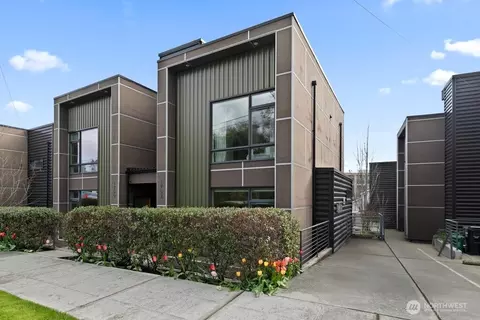 1762 Valentine Pl S, Seattle, WA 98144