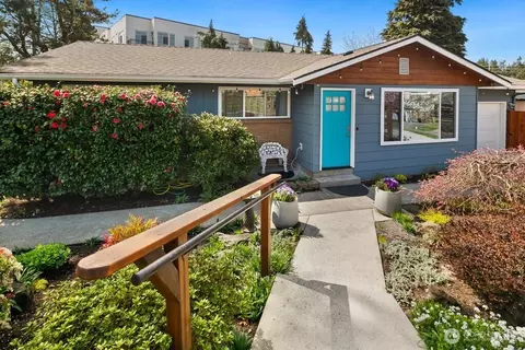 15309 Stone Ave N, Shoreline, WA 98133