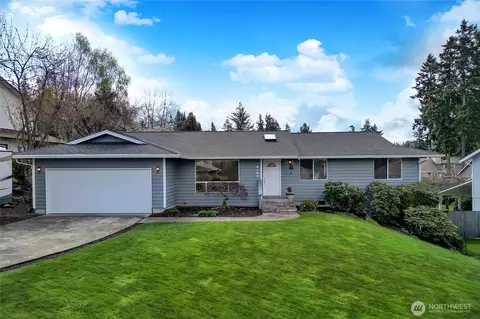 3102 30th Ave SE, Puyallup, WA 98374