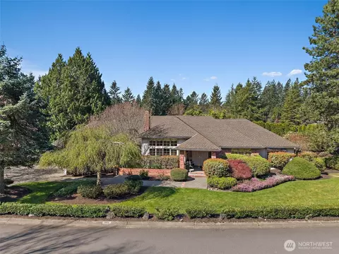 4015 232nd Ave SE, Sammamish, WA 98075