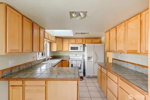 210 Olson Rd, Longview, WA 98632 photo 4