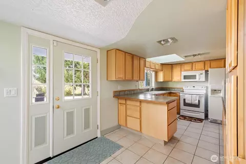210 Olson Rd, Longview, WA 98632 photo 3