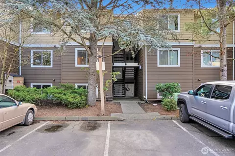 820 E Cady Rd #B203, Everett, WA 98203