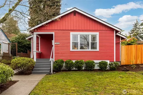 6040 42nd Ave SW, Seattle, WA 98136