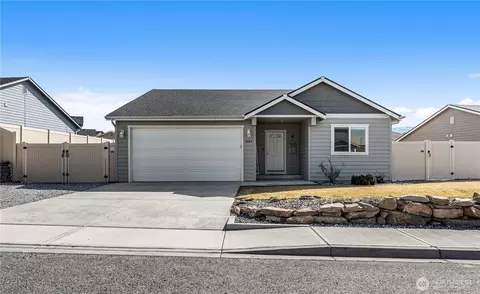 2254 SE Maryhill St, East Wenatchee, WA 98802