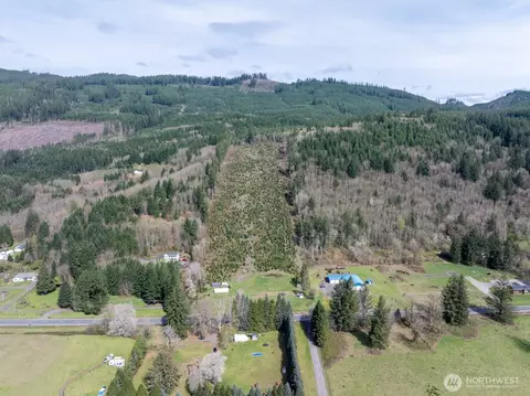 11646 Lewis River Rd, Ariel, WA 98603
