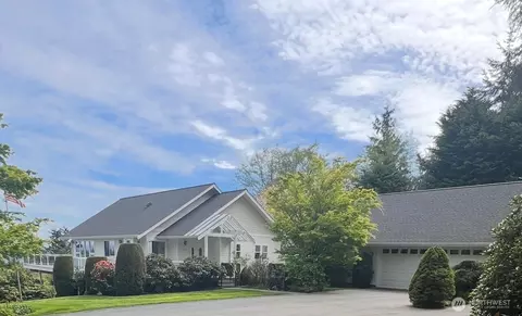 124 Hoods View Ct, Port Ludlow, WA 98365