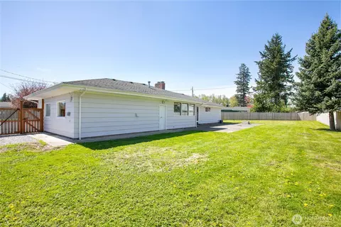 412 W 2nd St, Everson, WA 98247 photo 30