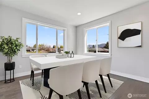 Dining - 2595 Terry Ct, Enumclaw, WA 98022 photo 1 of 1