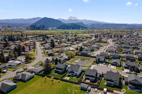 View/Area - 2595 Terry Ct, Enumclaw, WA 98022 photo 1 of 2